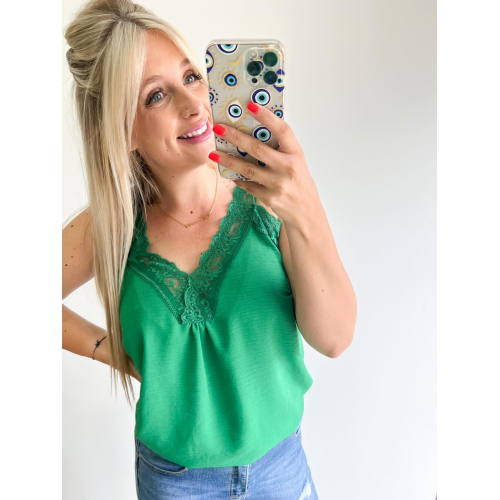 2569 Top Julie Grasgroen