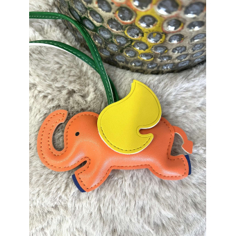 3363 Bag Charm Olifant Oranje