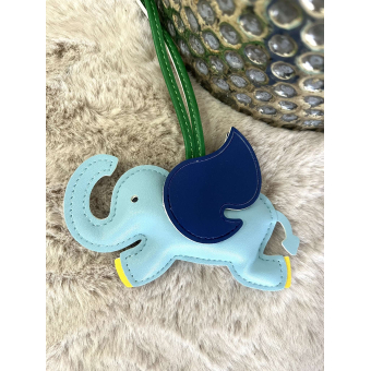 3365 Bag Charm Olifant Lichtblauw